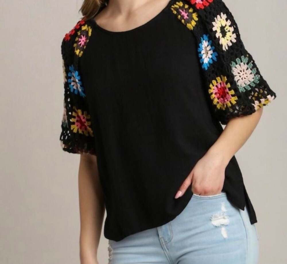 Umgee Women's Black Crochet Granny Square Sleeve Fringe Hem Top